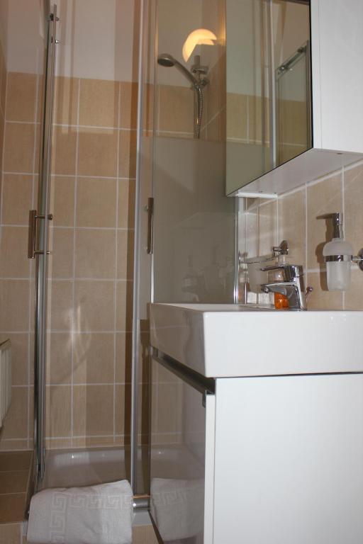 Arnes Hotel Vienne Chambre photo