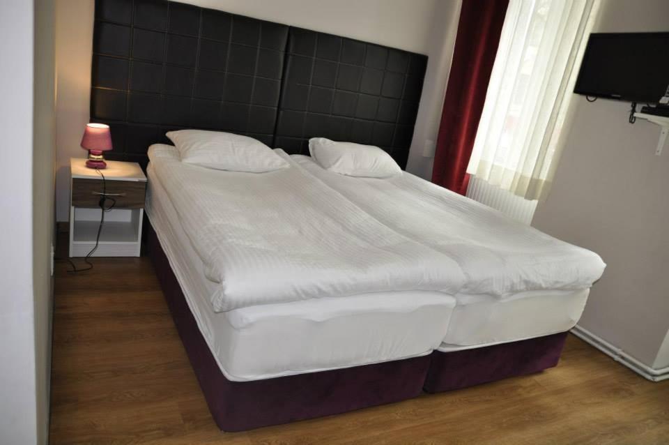 Arnes Hotel Vienne Extérieur photo